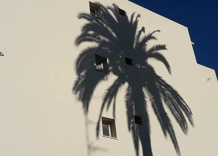 Apartmán Les Pins . 2 P Calme Et Terrasse *